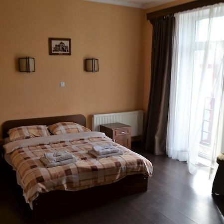 Motel Kalina Chernivtsi Exterior foto